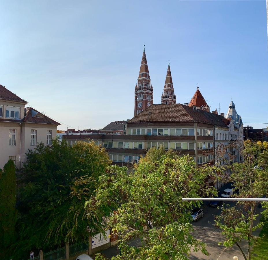 Cozy Apartment In The City Centre Next To Dom Square Szeged Exterior photo
