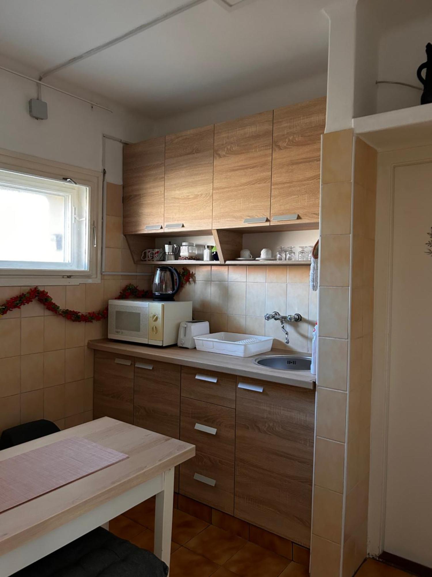 Cozy Apartment In The City Centre Next To Dom Square Szeged Exterior photo